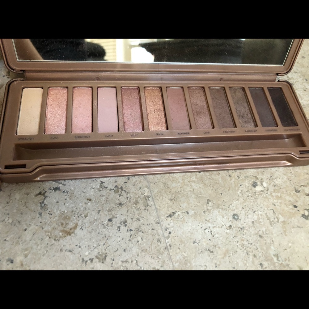 Urban Decay Naked 3